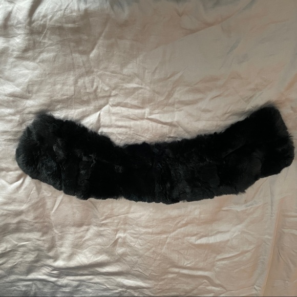 Marc Jacobs Black Wool Pea Coat with Faux Fur Collar - Picture 7 of 7